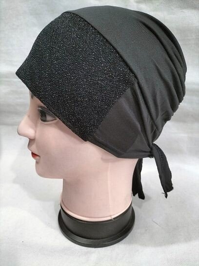 Shimmer Under Cap - Black