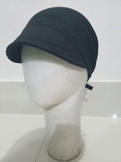 Canvas with Tie Back Bonnet - Black