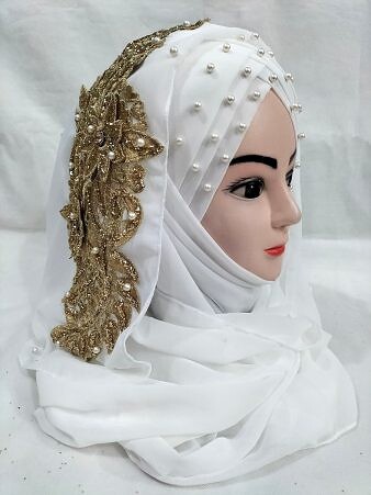 Pearl Ready to Wear with Bunch - White