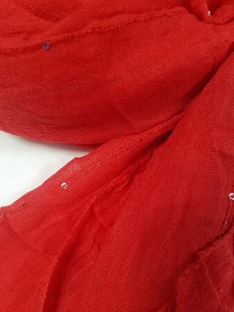 Lawn with Sitare - Red