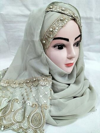 Embroidered Ready to Wear Hijab - Magenta Embroidered Ready to Wear Hijab - Magenta