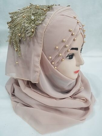 Pearl Ready to Wear with Fancy Bunch - Nude Pearl Ready to Wear with Fancy Bunch - Nude