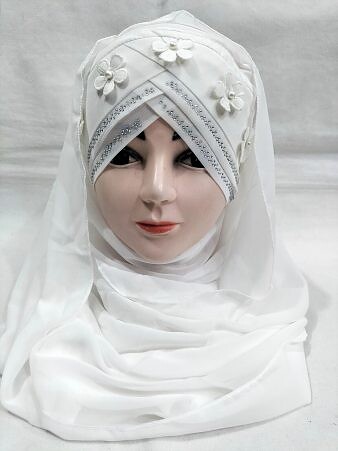 Floral Ready to Wear with Pearls - White Floral Ready to Wear with Pearls - White