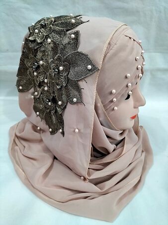 Pearl Ready to Wear with Flower Bunch - Nude Pink Pearl Ready to Wear with Flower Bunch - Nude Pink