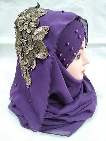 Pearl Ready to Wear with Flower Bunch - Violet Pearl Ready to Wear with Flower Bunch - Violet