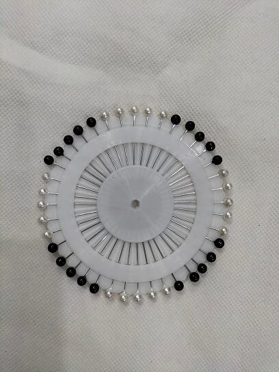 Black and White Pins Wheel - Round