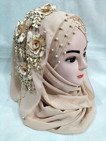 Pearl Floral Ready to Wear with Fancy Bunch - Nude