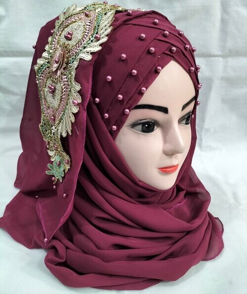 bridal pearl ready to wear with bunch maroon