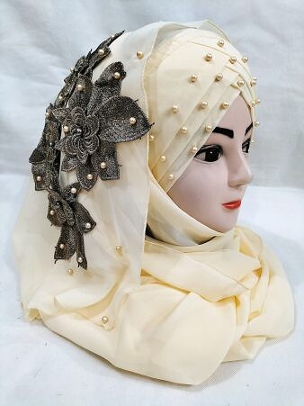 Pearl Ready to Wear with Flower Bunch - Cream