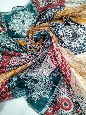 Printed Lawn Square Scarf Printed Lawn Square Scarf