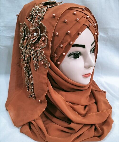 pearl ready to wear with matching bunch caramel brown