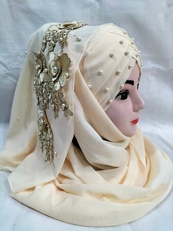 Pearl Ready to Wear with Matching Bunch - Cream