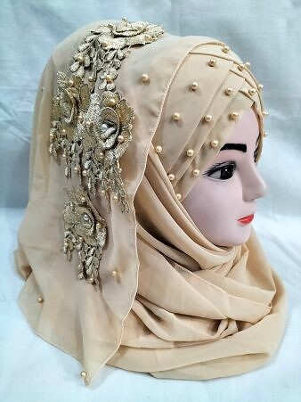 Pearl Ready to Wear with Matching Bunch - Golden