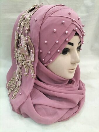 Pearl Ready to Wear with Matching Bunch - Mauve