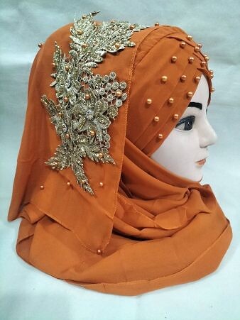 Pearl Ready to Wear with Golden Bunch - Rust Brown