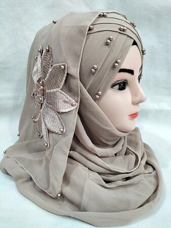 Pearl Ready to Wear with Matching Flower Bunch - Dirty Brown