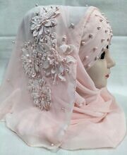 pearl ready to wear with matching 3d bunch blush pink