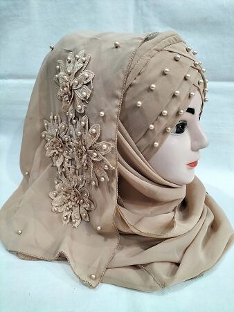 Pearl Ready to Wear with Matching 3D Bunch - Dull Golden