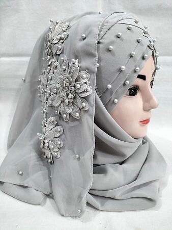 Pearl Ready to Wear with Matching 3D Bunch - Light Grey Pearl Ready to Wear with Matching 3D Bunch - Light Grey