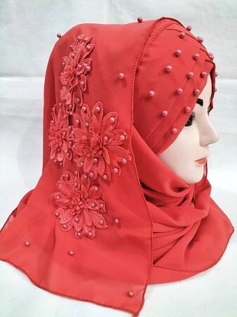 Pearl Ready to Wear with Matching 3D Bunch - Red Pearl Ready to Wear with Matching 3D Bunch - Red