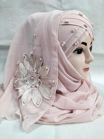 Pearl Ready to Wear with Matching Flower Bunch - Blush Pink Pearl Ready to Wear with Matching Flower Bunch - Blush Pink