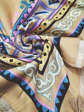 Maxi Viscose Printed Scarf - Golden