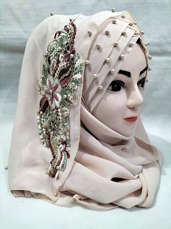 Pearl Floral Ready to Wear with 3D Fancy Flower Bunch - Nude Pink (Design 2) Pearl Floral Ready to Wear with 3D Fancy Flower Bunch - Nude Pink (Design 2)