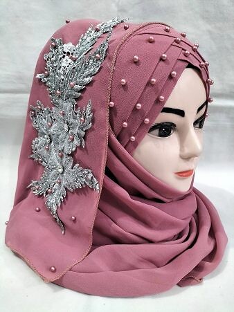 Pearl Floral Ready to Wear with Silver Bunch - Tea Pink