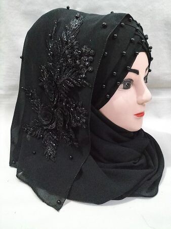 Pearl Ready to Wear with Matching 3D Bunch - Black (Design 2) Pearl Ready to Wear with Matching 3D Bunch - Black (Design 2)