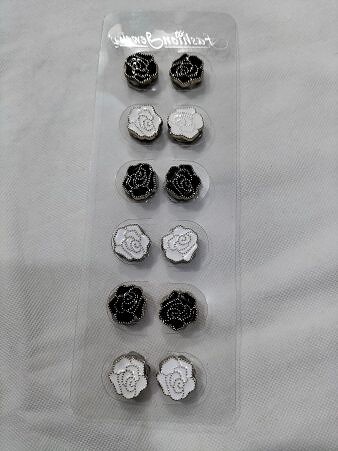 Magnetic Scarf Pins - Flower (Design 2) Magnetic Scarf Pins - Flower (Design 2)