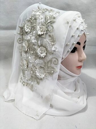 Pearl Floral Ready to Wear with 3D Fancy Flower Bunch - Off-White