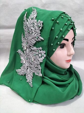 Pearl Floral Ready to Wear with Silver Bunch - Green