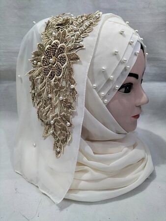 Pearl Ready to Wear with Golden Bunch - Cream (Design 2)