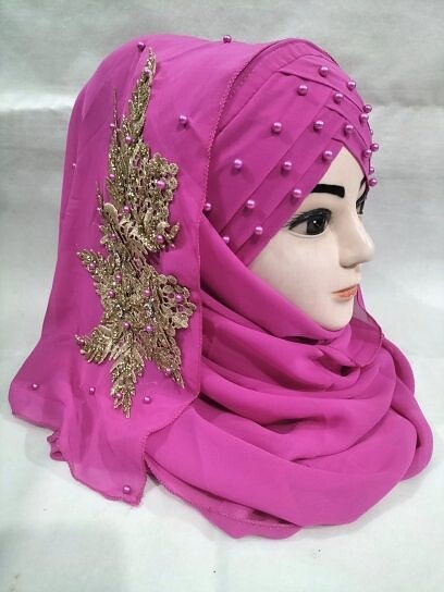 Pearl Ready to Wear with Golden Bunch - Magenta