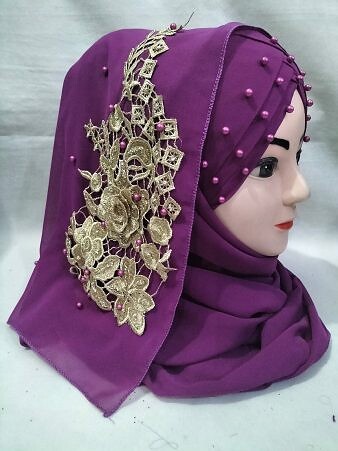 Pearl Ready to Wear with Golden Bunch - Magenta (Design 2)