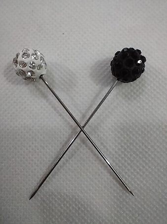 Pins Wheel - Crystal Balls Black and White