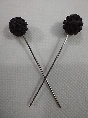 Pins Wheel - Crystal Balls Black