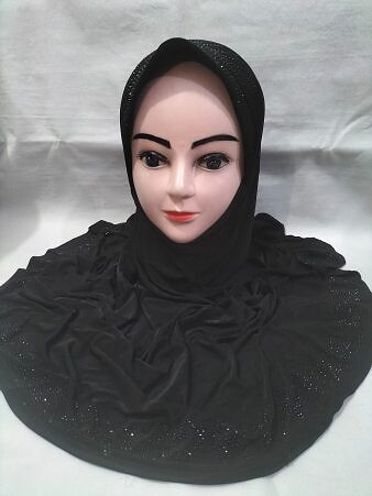 Fancy Hooded Makna - Black Fancy Hooded Makna - Black