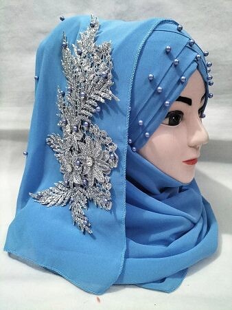 Pearl Floral Ready to Wear with Silver Bunch - Azure Blue Pearl Floral Ready to Wear with Silver Bunch - Azure Blue