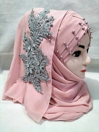 Pearl Floral Ready to Wear with Silver Bunch - Blush Pink Pearl Floral Ready to Wear with Silver Bunch - Blush Pink