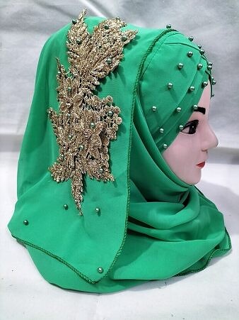 Pearl Ready to Wear with Golden Bunch - Green