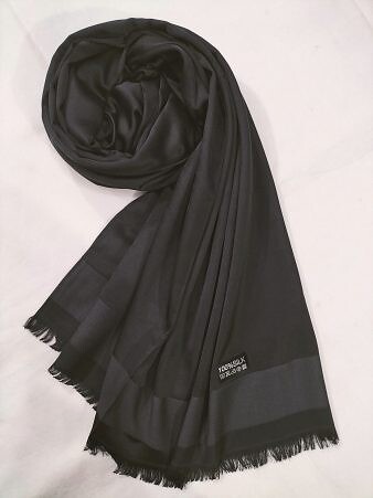 Silk Plain Hijab - Black Silk Plain Hijab - Black