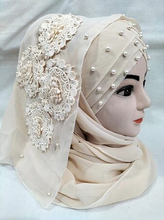 Pearl Ready to Wear with Matching 3D Bunch - Design 2 - Light Fawn