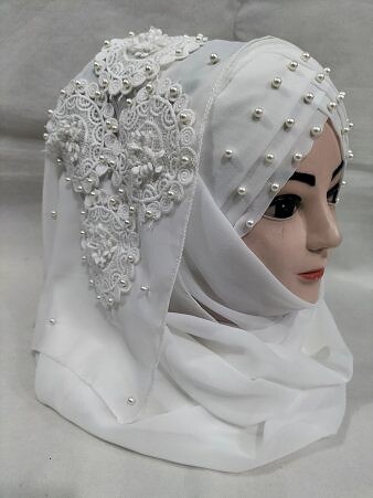 Pearl Ready to Wear with Matching 3D Bunch - Off White