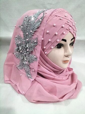 Pearl Floral Ready to Wear with Silver Bunch - Design 2 - Pastel Pink