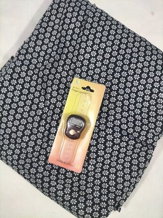 Namaz Chaddar with Sleeves - Print 1