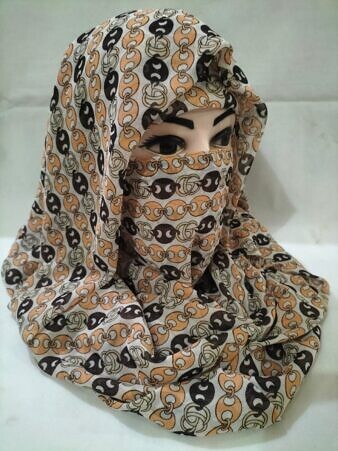 Niqab Ready to Wear – Print 4 Niqab Ready to Wear – Print 4