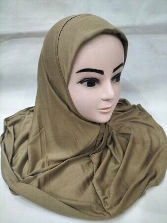 Plain Ready to Wear Makna - Mehndi Green Plain Ready to Wear Makna - Mehndi Green